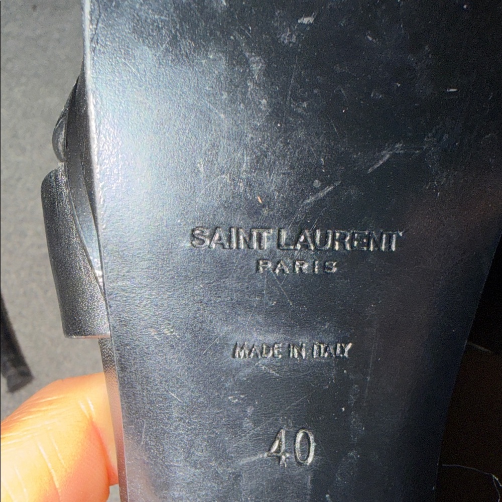 Saint Laurent Black Leather Knot T-Strap Heels - Picture 5 of 9